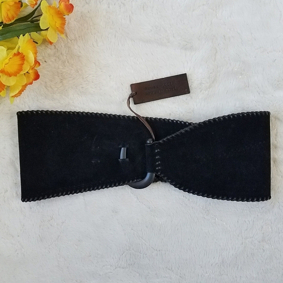 House 2401 Suede Hook Closure Belt